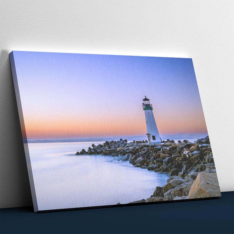 Leuchtturm und erstaunliches Meer